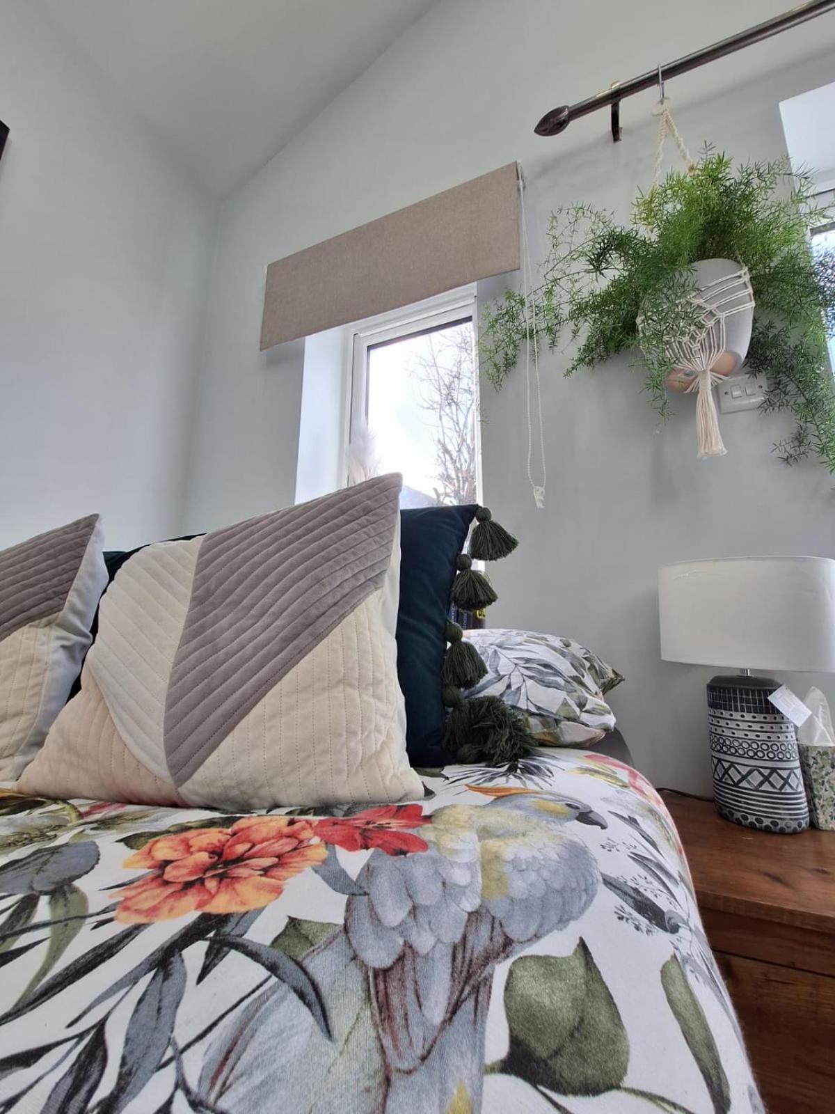 New, Stylish Studio Flat With Private Patio And Free On-Street Parking Check Out At 11Am Bournemouth Ngoại thất bức ảnh