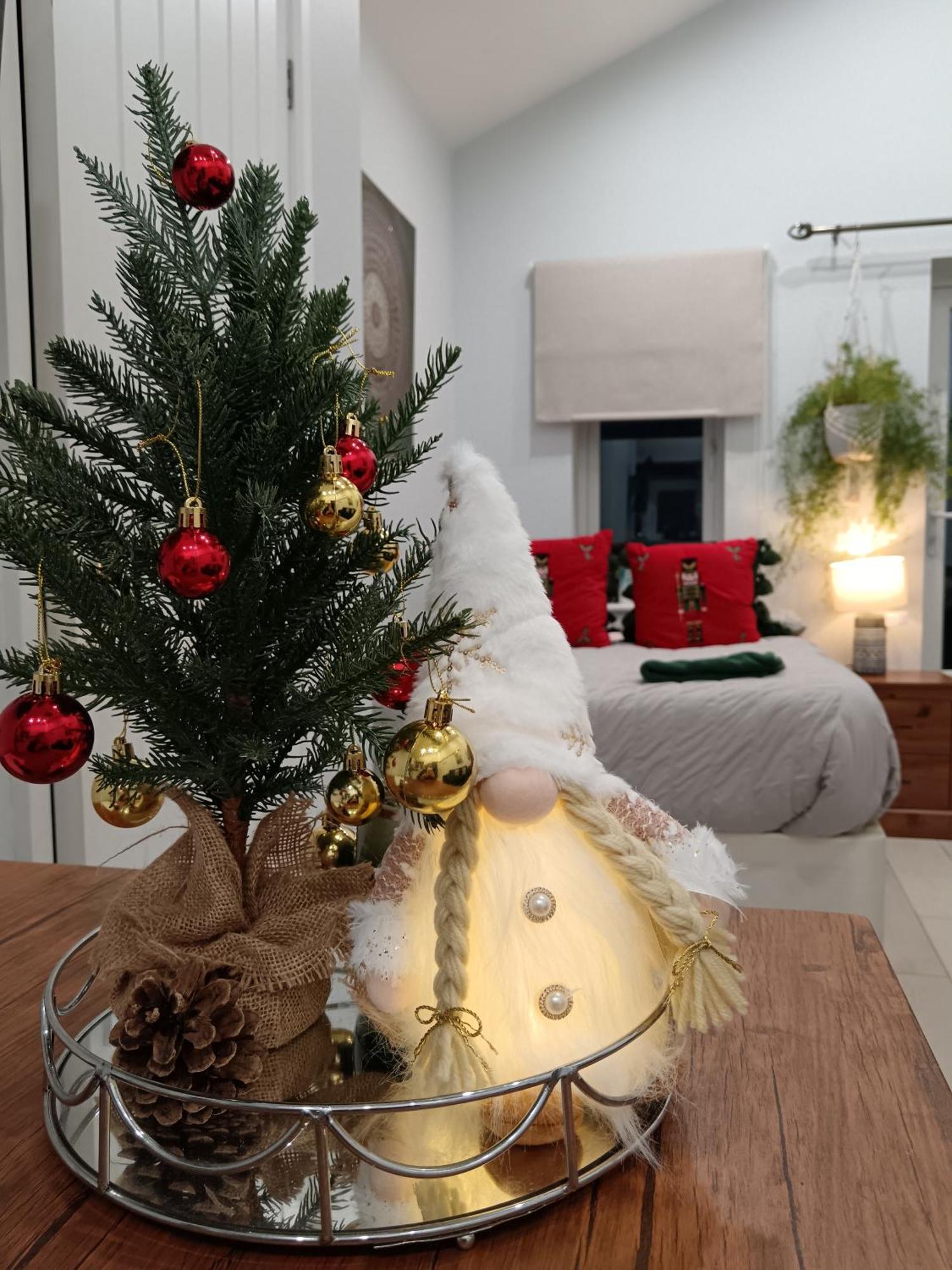 New, Stylish Studio Flat With Private Patio And Free On-Street Parking Check Out At 11Am Bournemouth Ngoại thất bức ảnh